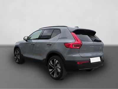 Volvo XC40 (2025) - Photo 3