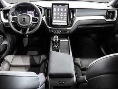 Volvo XC60 (2025) - Photo 4