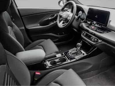 Hyundai i30 (2024) - Photo 2