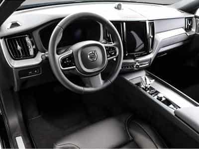 Volvo XC60 (2024) - Photo 3