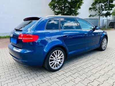 Audi A3 1.6 TDI Attraction 5 places (2009) - Photo 1