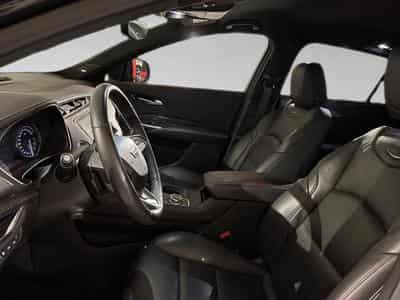 Cadillac XT4 2.0 SPORT 4WD (2024) - Photo 4