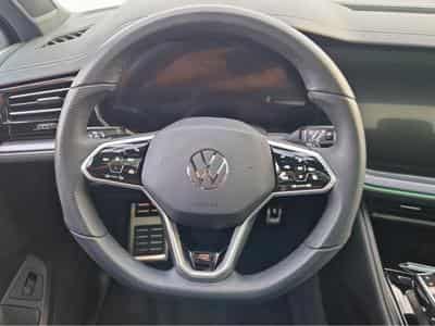 VW Touareg R-LINE (2024) - Photo 10