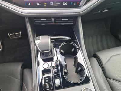 VW Touareg R-LINE (2024) - Photo 13