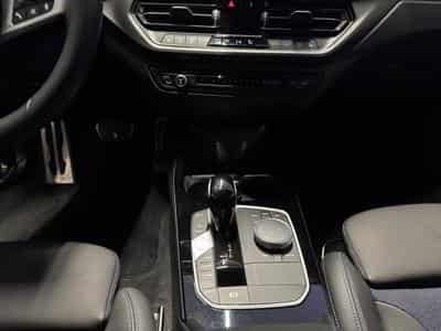 BMW 118 Hatch (2024) - Foto 9