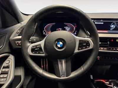 BMW 118 Hatch (2024) - Foto 8