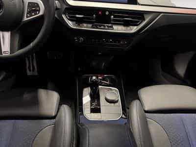 BMW 118 Hatch (2024) - Foto 9