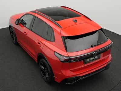 VW Tiguan 2.0 TDI R-Line 4Motion Pano+IQ+Harman (2024) - Photo 13