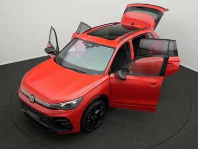 VW Tiguan 2.0 TDI R-Line 4Motion Pano+IQ+Harman (2024) - Photo 14