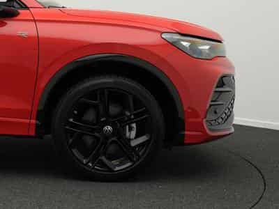 VW Tiguan 2.0 TDI R-Line 4Motion Pano+IQ+Harman (2024) - Photo 8