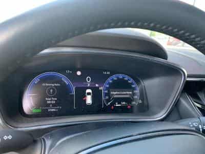 Toyota Corolla TS Dynamic Business Pack+Navi (2024) - Foto 11