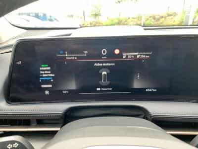 Nissan Ariya ADVANCE 63KWH, 2WD+VISION TECH (2025) - Photo 10