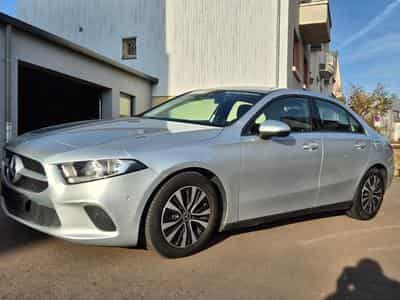 Mercedes A 180 Business D (2020) - Foto 2