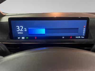 Ford Mustang Mach-E AWD (2022) - Photo 2