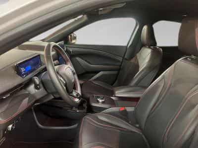 Ford Mustang Mach-E AWD (2022) - Photo 4