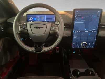 Ford Mustang Mach-E AWD (2022) - Photo 7