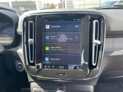 Volvo XC40 B3 Core / Essence (2024) - Foto 10