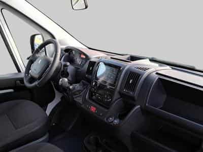 Peugeot Boxer Plateau DC 435 L4 (2024) - Foto 9