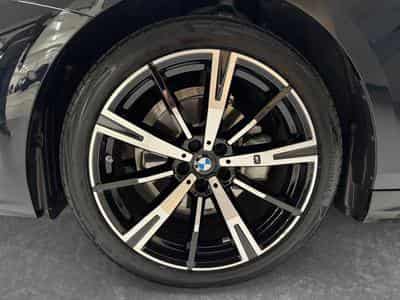 BMW 520 Touring (2025) - Foto 4