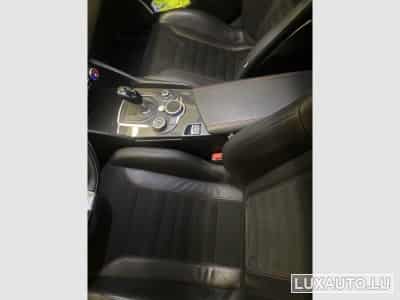 Alfa-Romeo Giulia 2.9 bi turbo 510cv Quadrifoglio (2018) - Photo 7