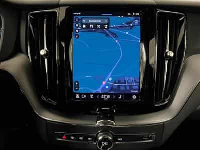 Volvo XC60 Plus Dark (2022) - Photo 13