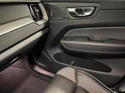 Volvo XC60 Plus Dark (2022) - Photo 14