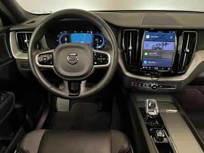 Volvo XC60 Plus Dark (2022) - Photo 15