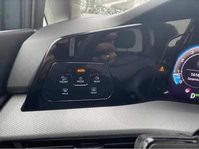 VW Golf (2025) - Photo 15