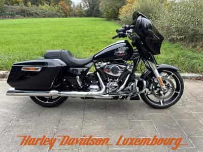 Harley-Davidson Street Glide (2025) - Photo 1