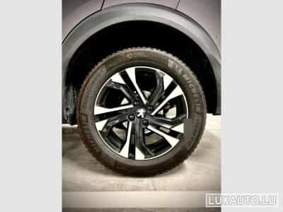 Peugeot 2008 Allure (2023) - Photo 15