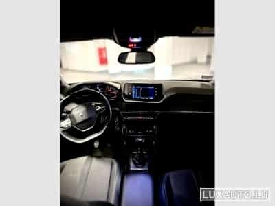 Peugeot 2008 Allure (2023) - Photo 7