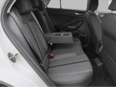 VW T-Roc (2024) - Photo 7