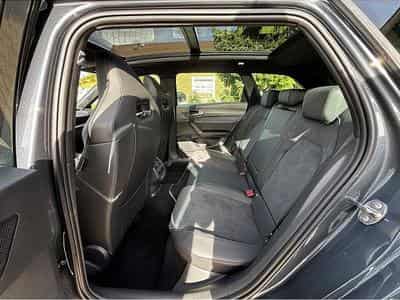 Cupra Leon (2025) - Photo 6