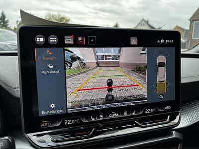 Cupra Leon (2025) - Photo 13