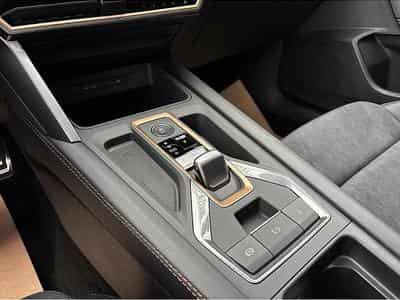 Cupra Leon (2025) - Photo 15