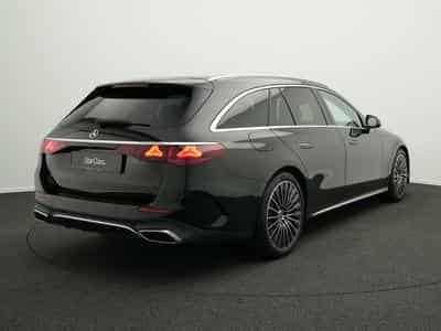 Mercedes E 300 e T-Modell (2023) - Photo 3