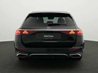 Mercedes E 300 e T-Modell (2023) - Photo 4