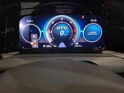 VW Golf 2.0 VIII GTD (2023) - Photo 2