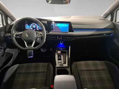 VW Golf 2.0 VIII GTD (2023) - Photo 5