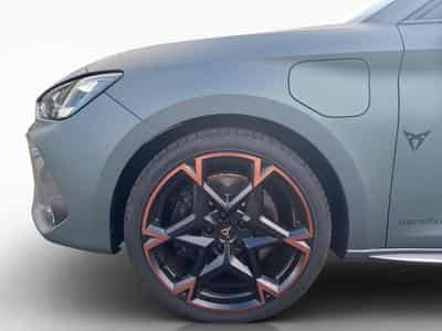 Cupra Leon VZ eHybrid (2025) - Photo 8