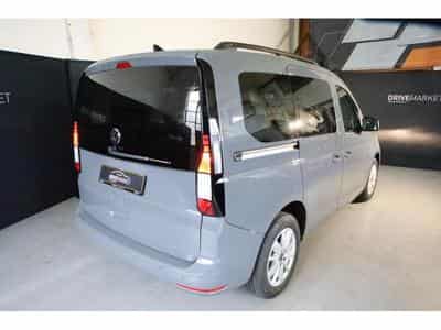 VW Caddy V Life (2025) - Photo 3