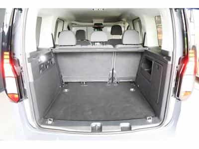 VW Caddy V Life (2025) - Photo 7