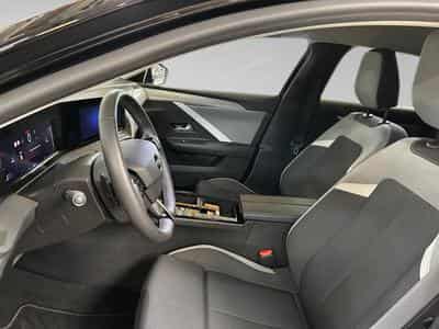 Opel Astra L Edition (2023) - Photo 11