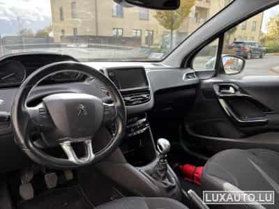 Peugeot 208 Pack Allure (2018) - Photo 4