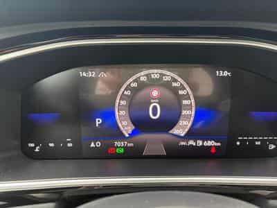 VW T-Roc 1.5L R-line 1.5L (2025) - Foto 2