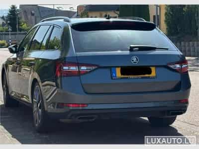 Skoda Superb Sportline (2017) - Photo 2