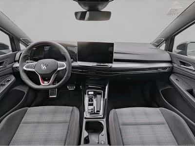 VW Golf (2026) - Photo 3