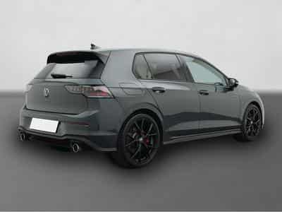 VW Golf (2026) - Photo 2