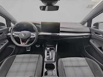 VW Golf (2026) - Photo 3