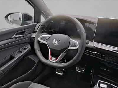 VW Golf (2026) - Photo 4